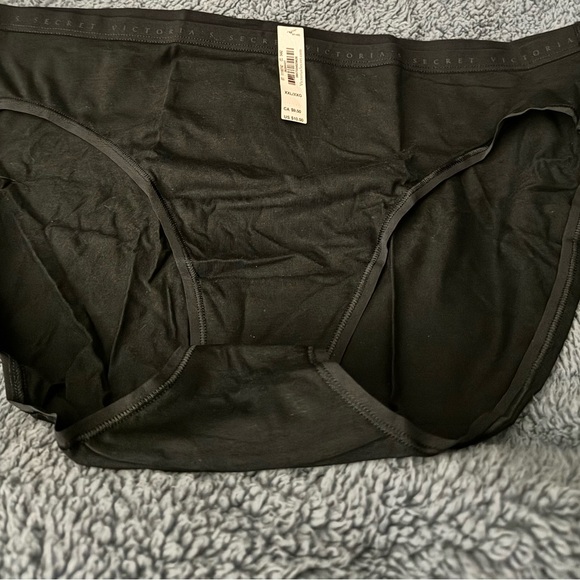 Women’s Victoria Secrets brief panties. 3 XXL one with lace top and 4 XL All NWT - Picture 10 of 11